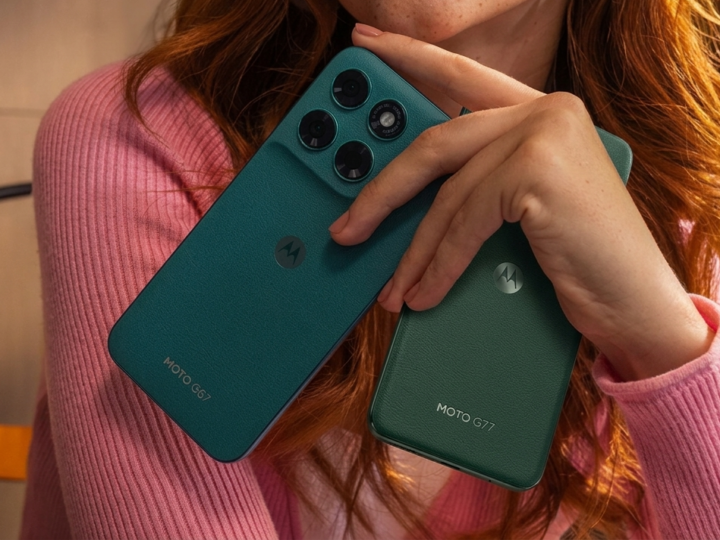 Moto G67 e G77 chegam ao Brasil com tela de 120 Hz, muita resistência e bateria de longa duração
