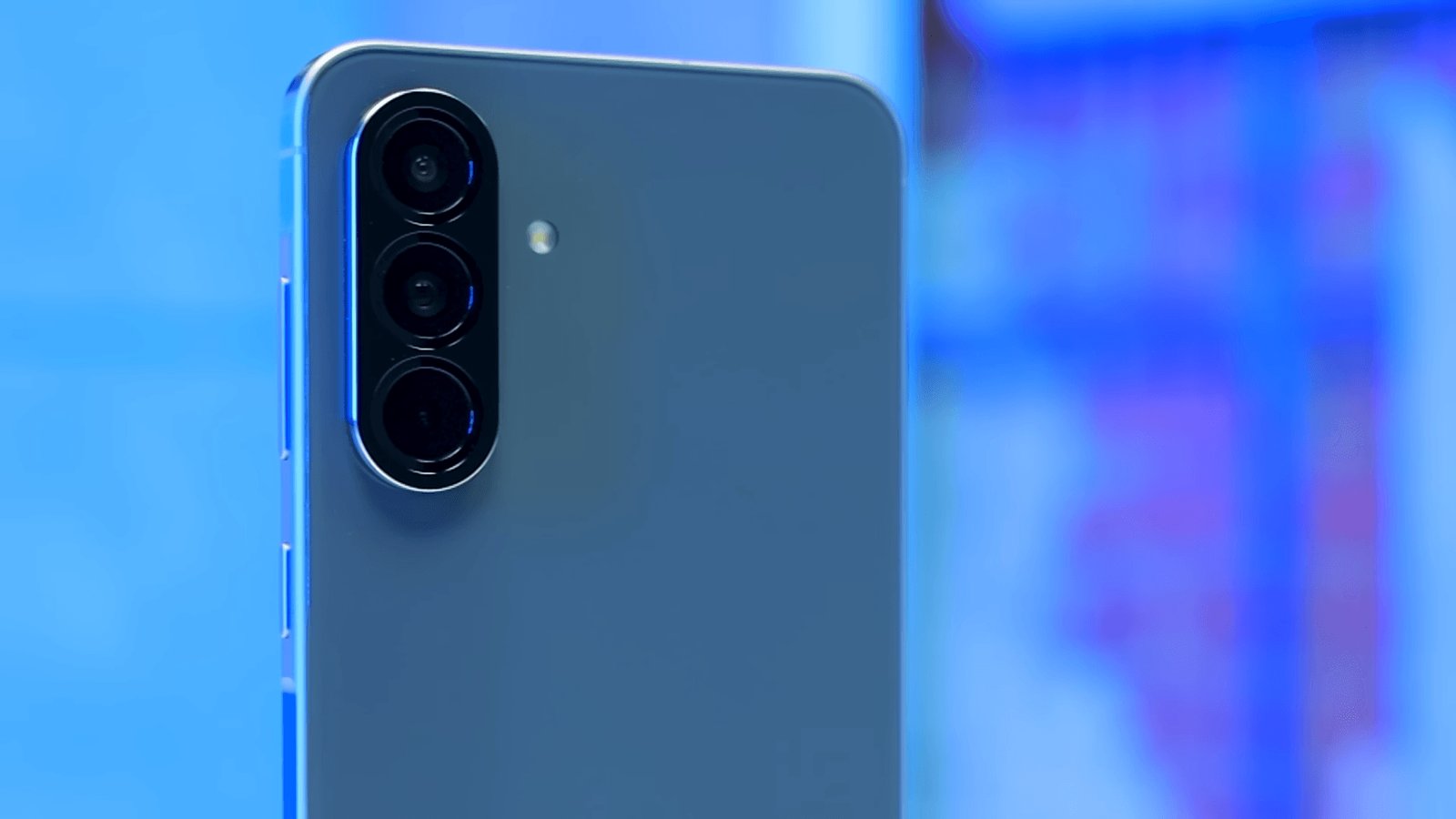 Galaxy A37 e A57 dão as caras em vídeo: veja design, preços vazados e possíveis especificações